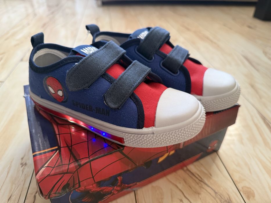 Светещи кецове Marvel р-р 30