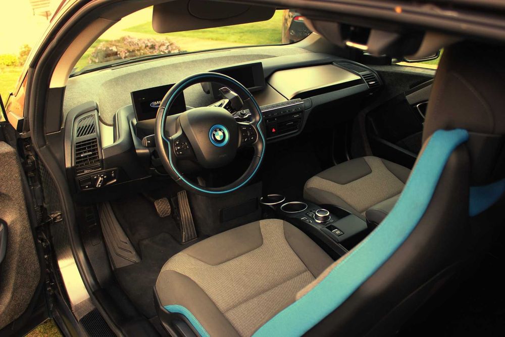 BMW i3S WBY8P610807L37568