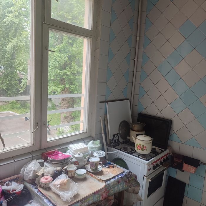 Чиланзар 18 3 комнаты 2 этаж