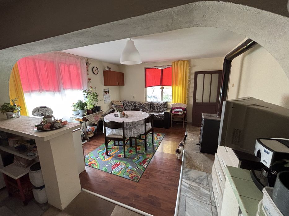 Двуетажна вила село Йорданово