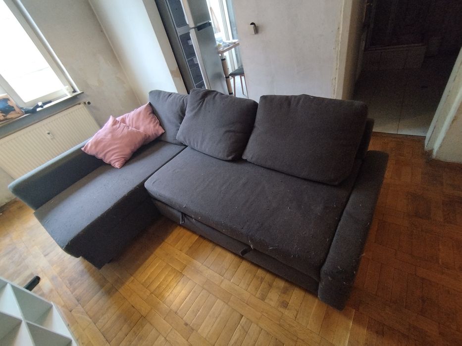 Диван с функция за спане и ракла