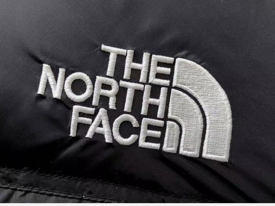 Geaca The North Face puffer 700