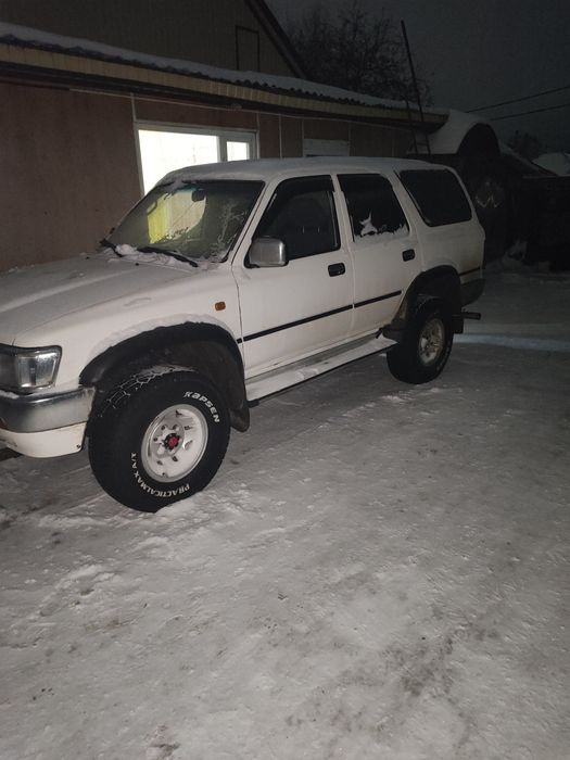 Тойота фаррунер.