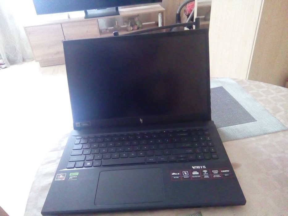 Acer Nitro V15 НОВ! 165Hz
