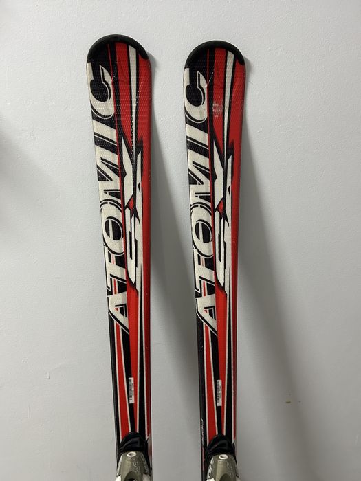 Schiuri Atomic SX 168 cm