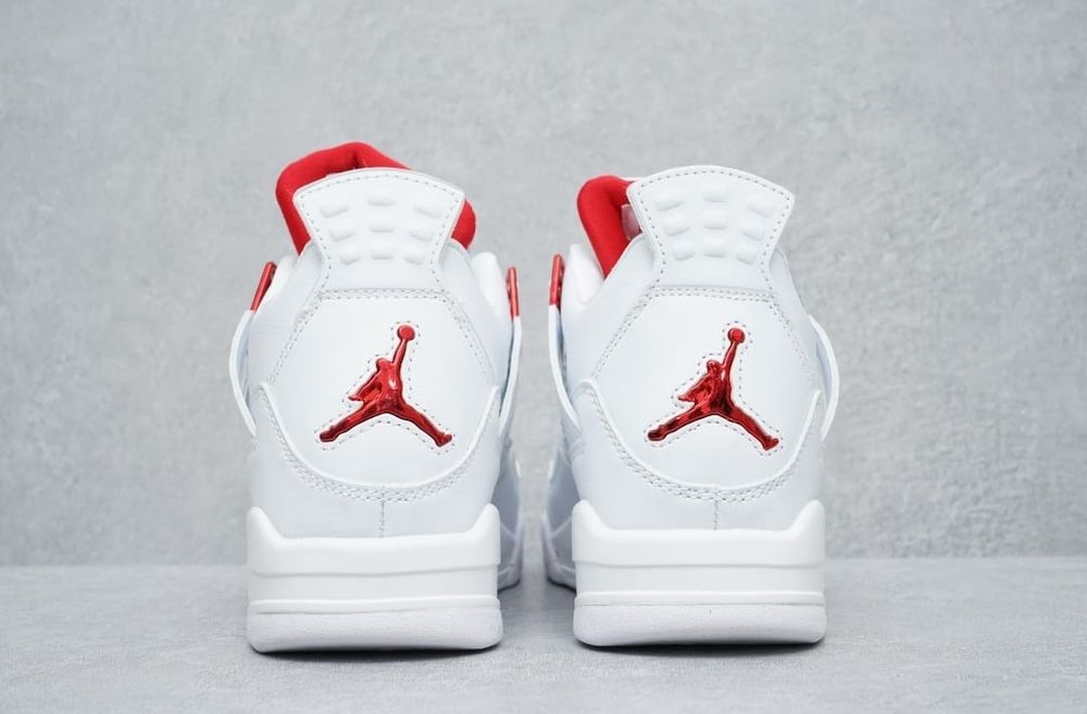 Jordan 4 retro metallic red