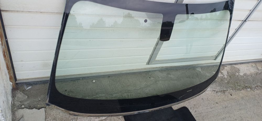 Parbriz BMW Seria 7 F01 F02 LCI