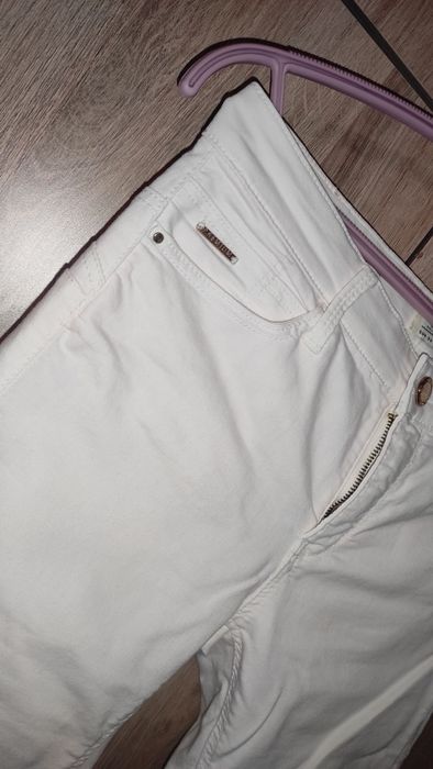 Панталон Stradivarius