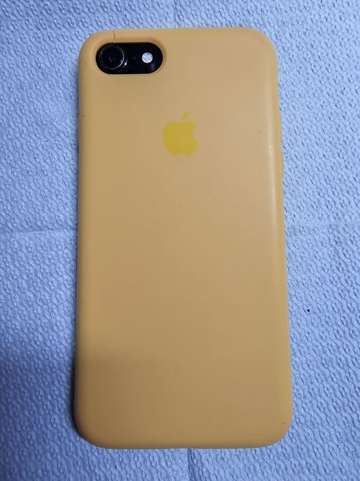 Продам  IPhone 7