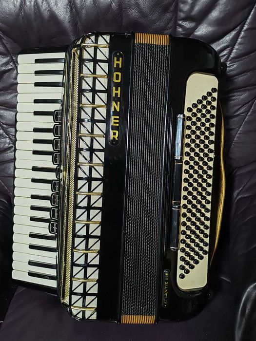 Acordeon HOHNER ATLANTIC III P 120 Basi + Cutie