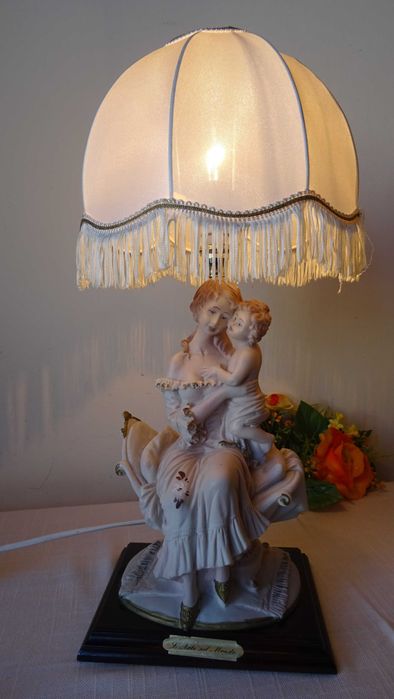 Настолна лампа. Произведена в Италия 1950г.