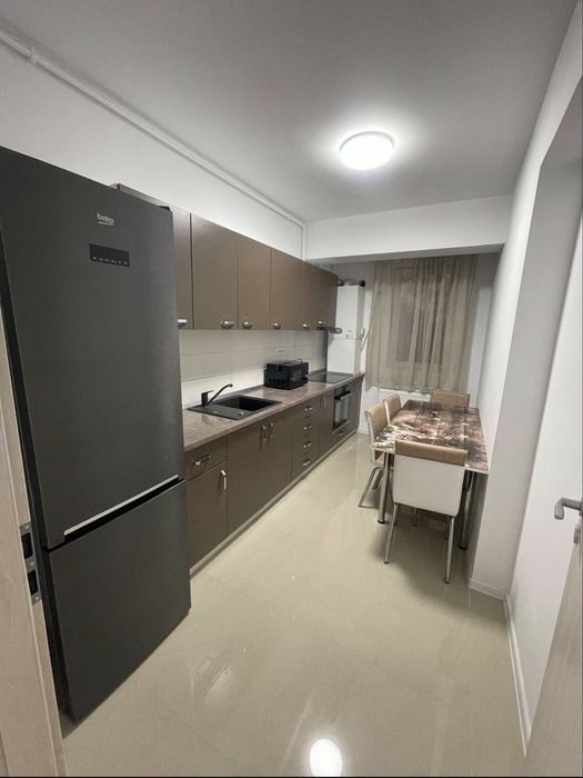 Inchiriez apartament 2 camere militari