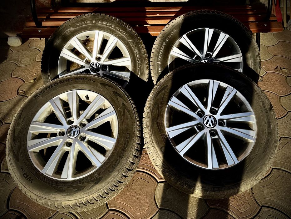 Jante aliaj VW R16 cu anvelope iarna