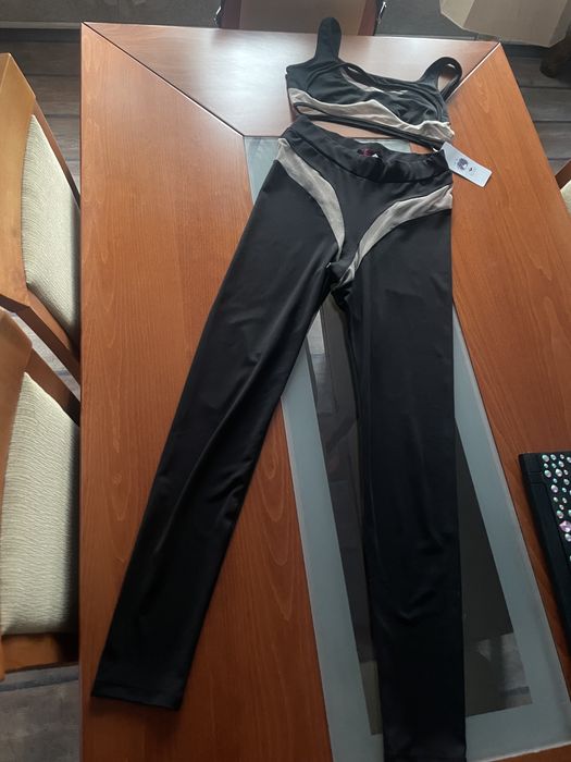 Дамски комплект клин и топ