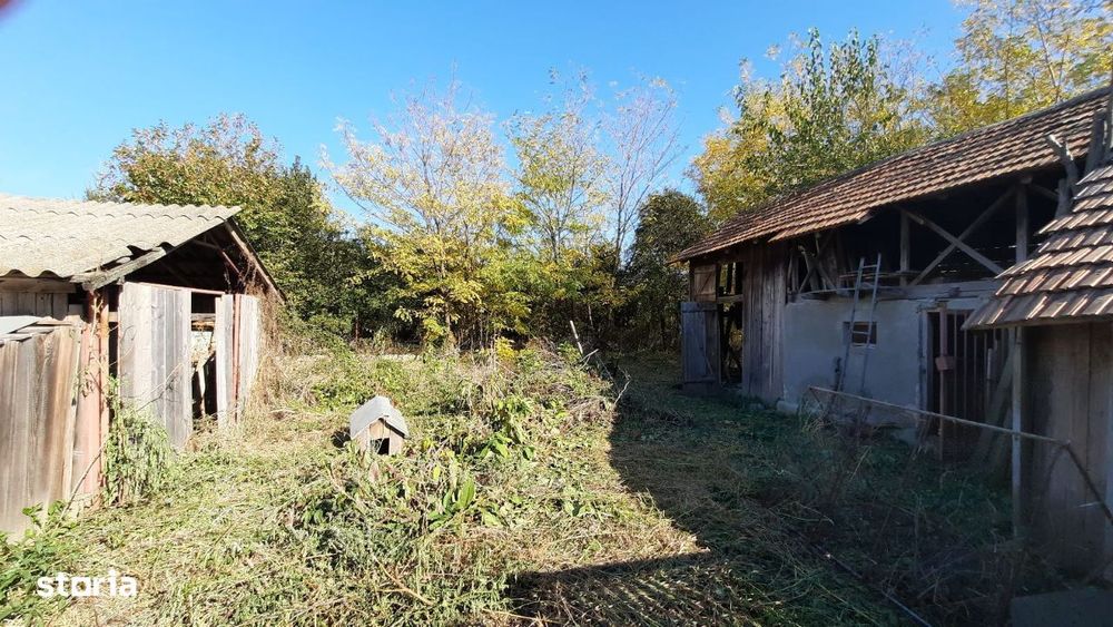 Vând proprietate în sat Brătești, com. Șirna, jud. Prahova