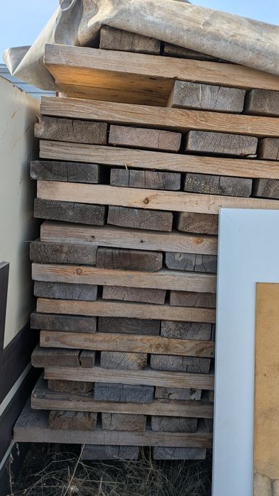 Доски деревянные