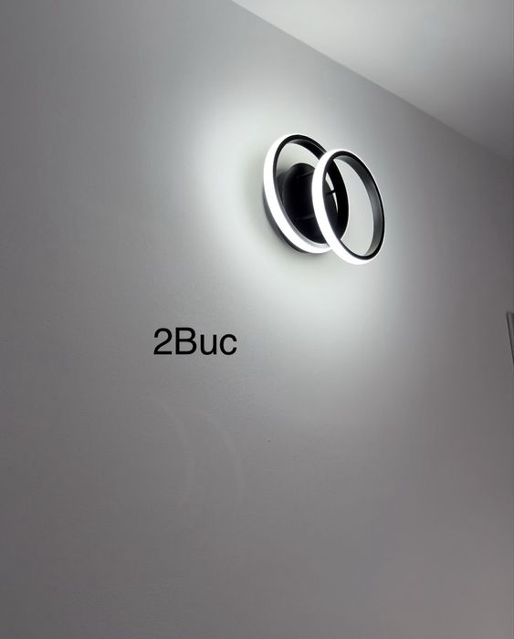 Vand 8 lustre folosite foarte putin.