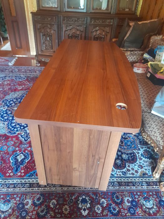 Стол офисный холати яхши