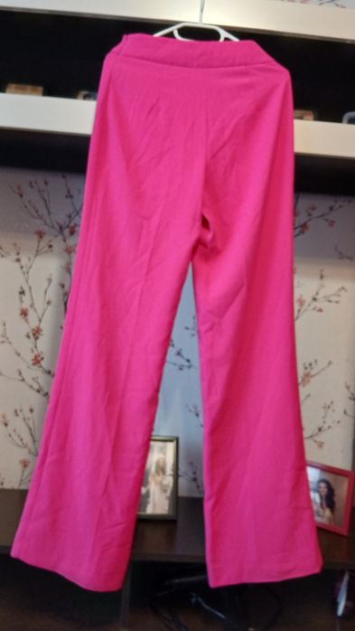 Pantaloni pentru fete