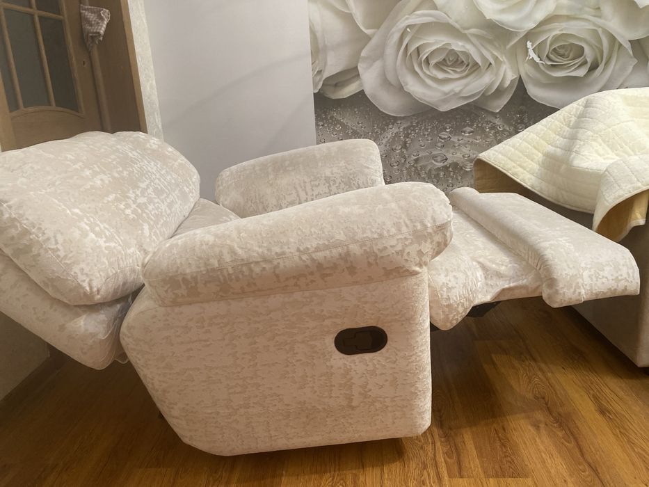 Кресло реклайнер