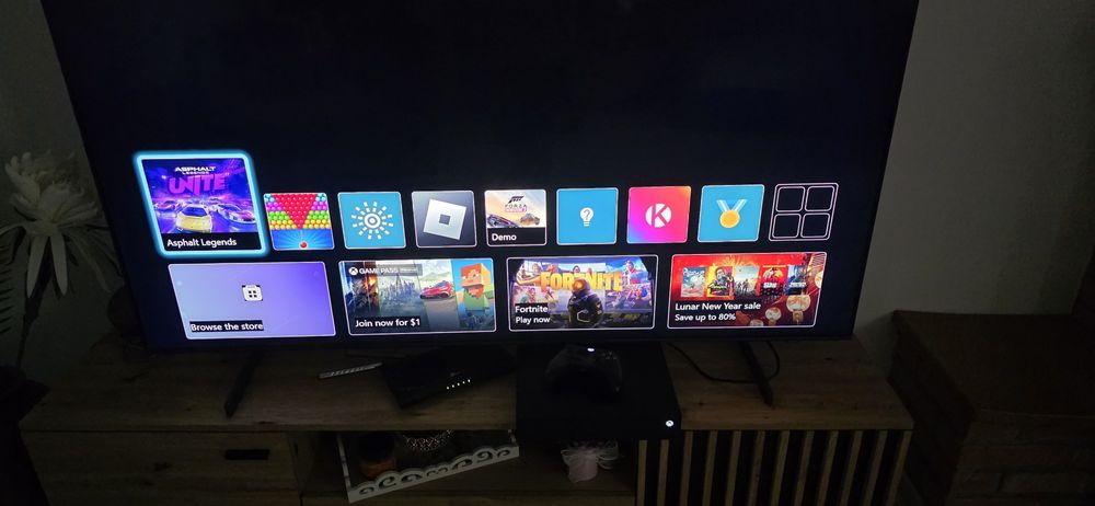 Xbox one X 1tb,stare buna