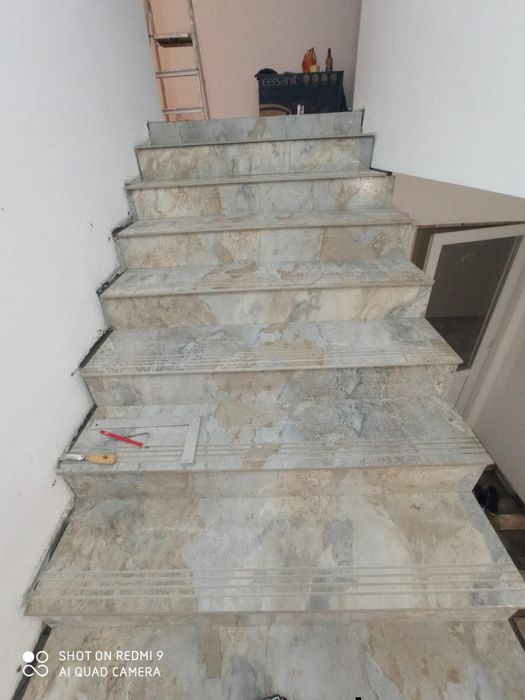 Renovări case,apartamente scări de bloc