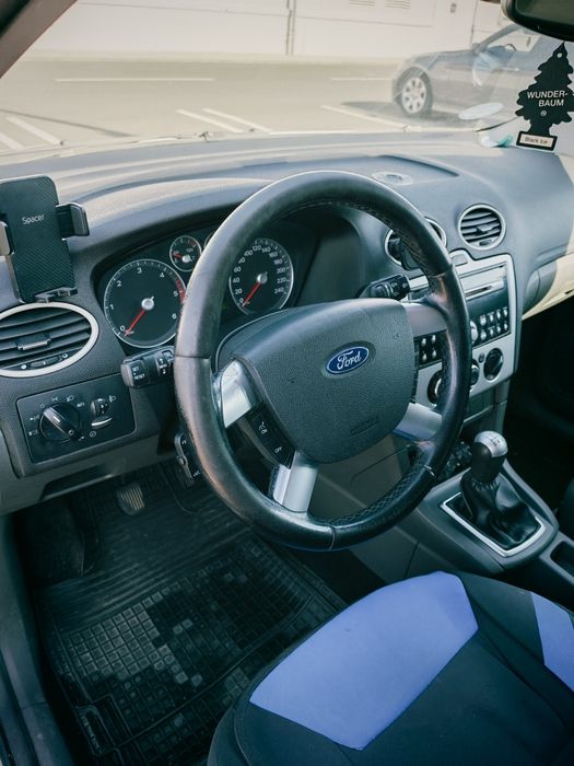 Vând Ford Focus 2  1.6 Tdci