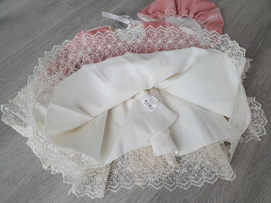 Rochita roz Andreeatex, 9 luni