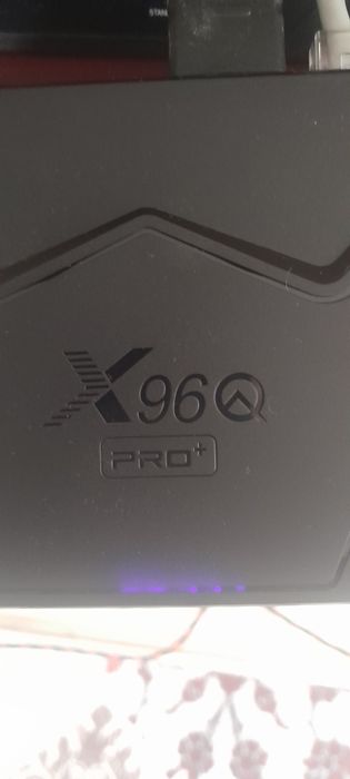 Тв андроид BOX oтворен с Бг програми и др.