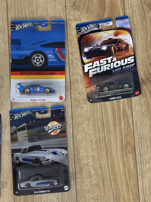 Hot Wheels: LOT Mainline si LOT Premium si M2 Coca-Cola