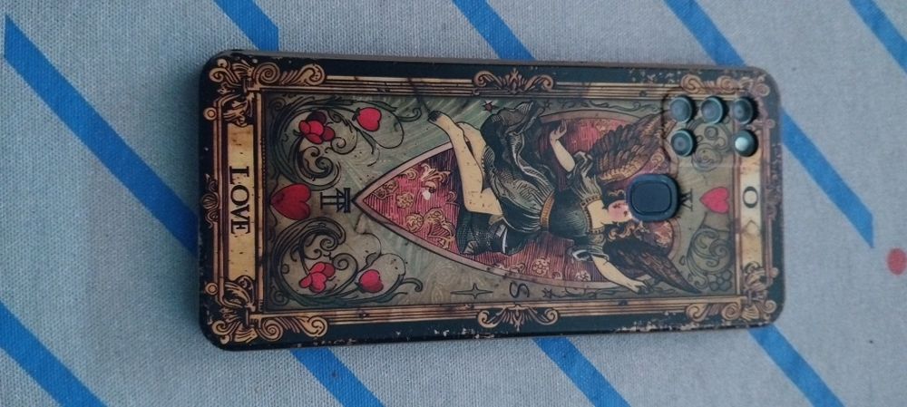 Samsung A21s , fisurat dar funcționează