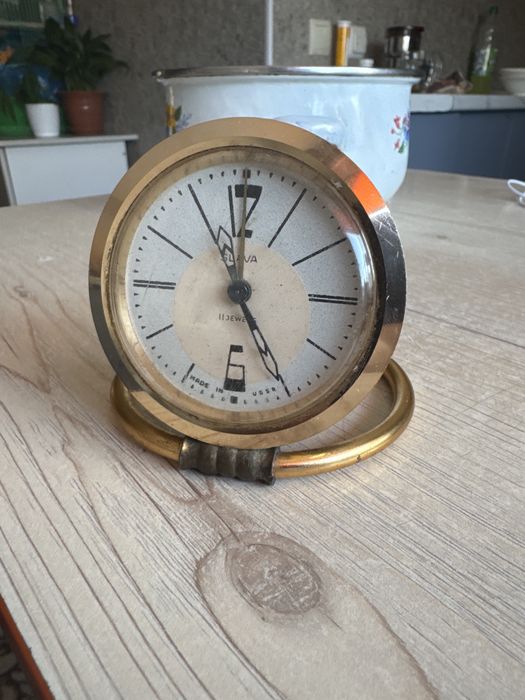 Продам часы советские