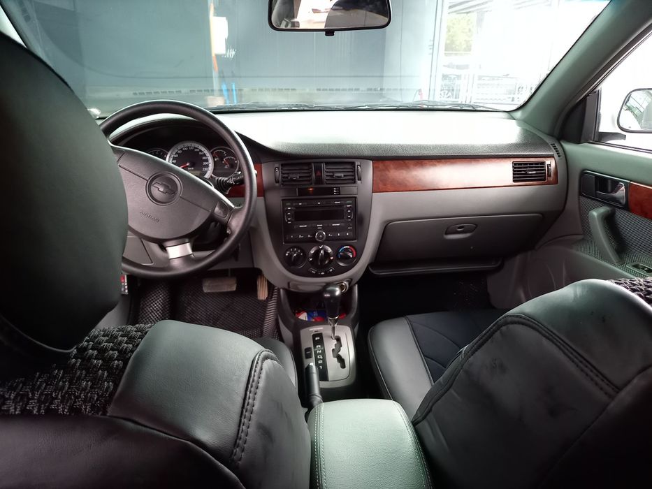 Lasetti sotiladi. Продаётся ласетти