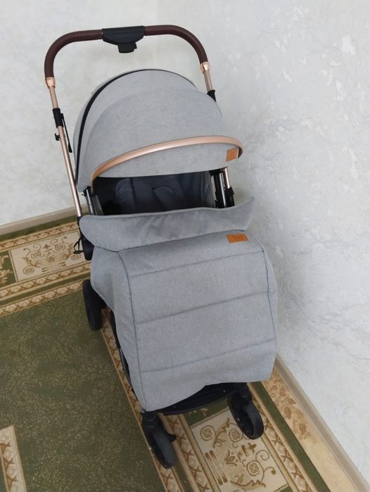 Продам Детскую  коляска