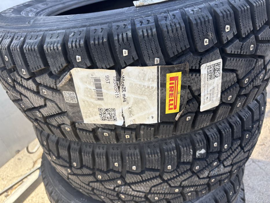 Зимние шины Pirelli 95T Шипы
