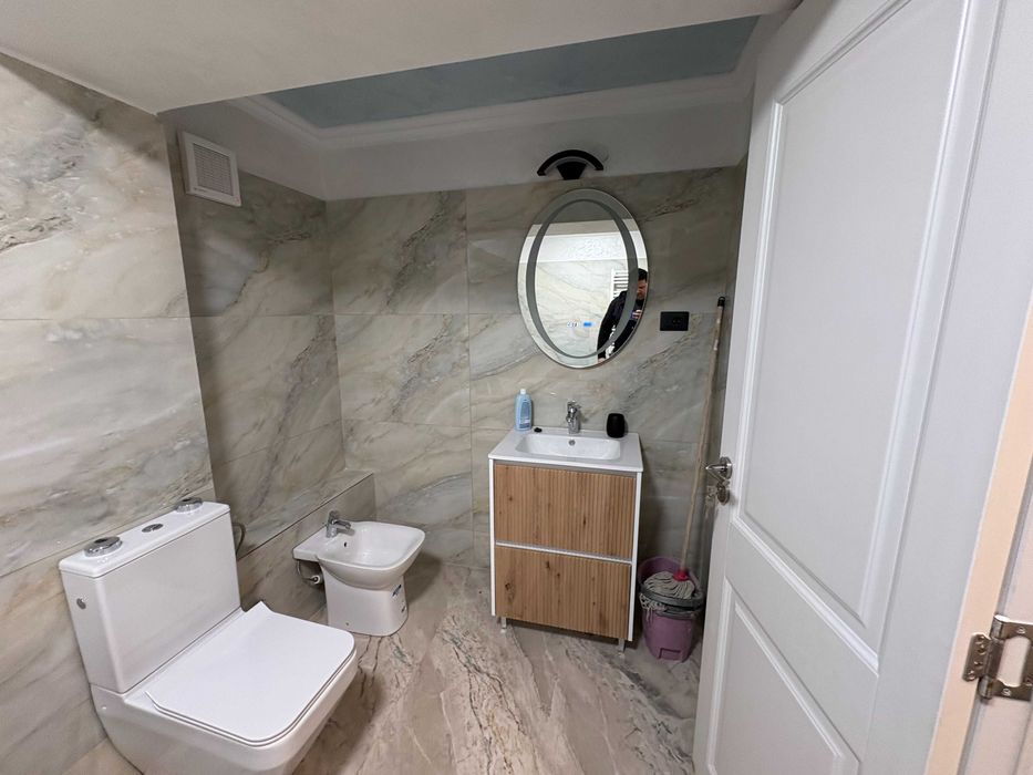 Inchiriez Apartament  3 Camere Spatios  Panorma Deosebita