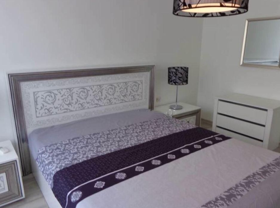 Дава се под наем Двустаен апартамент в Бургас, Център - 60 кв.м за 510 € - Снимка #4