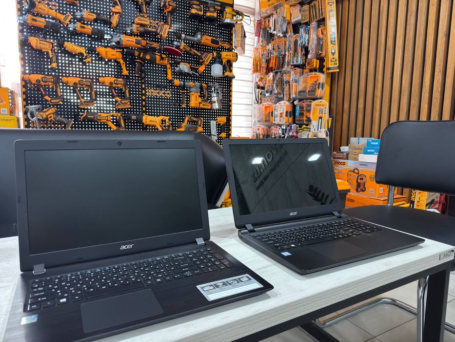 2 та ноутбукла сотилади