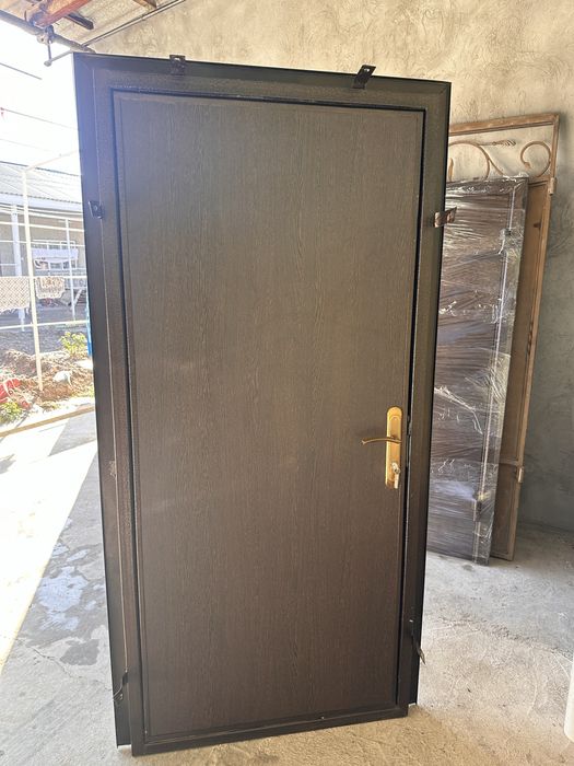 Продается двери