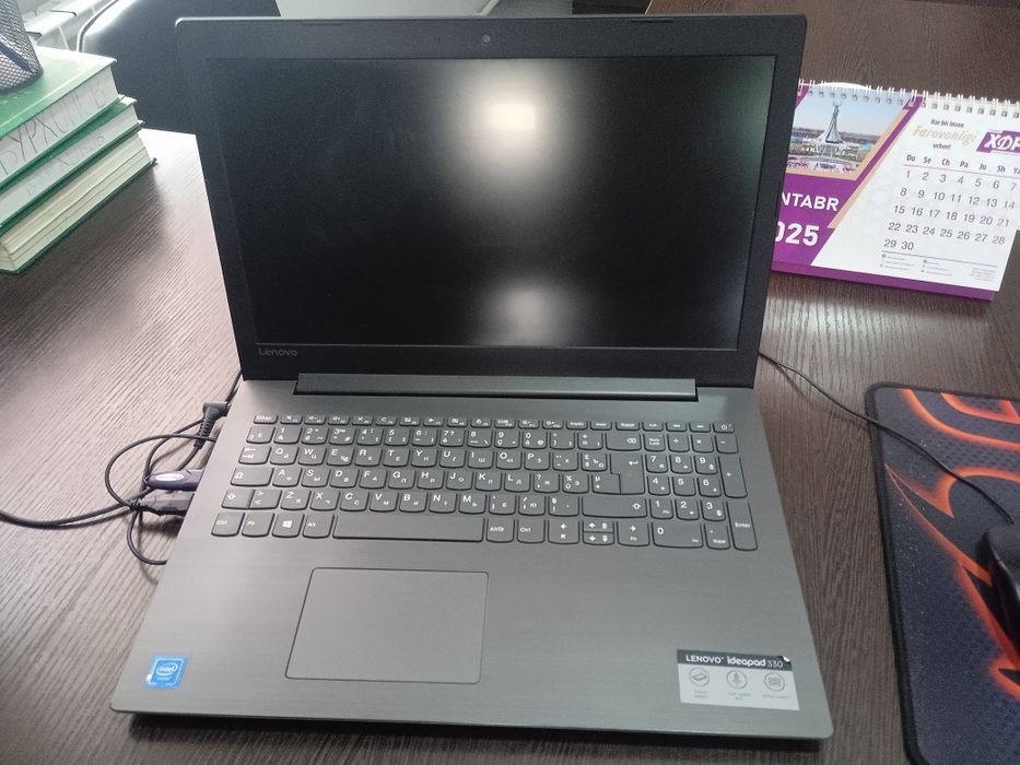 Ноутбук сотилади