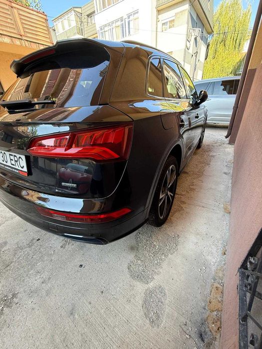 Audi Q5 40 TDI 190Cai, S-Line