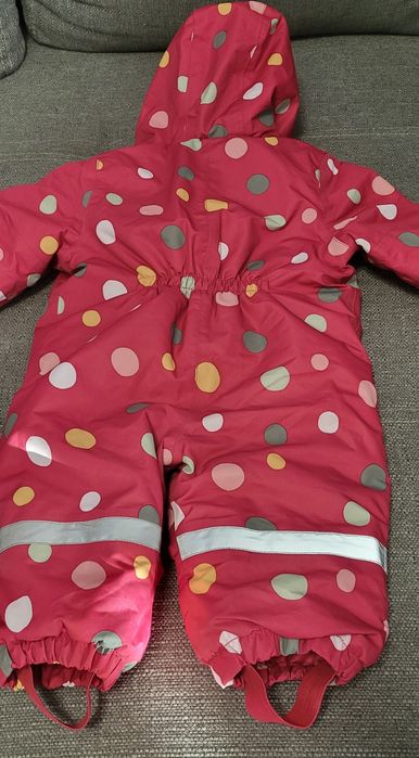Vând combinezon fetite 6-9 luni