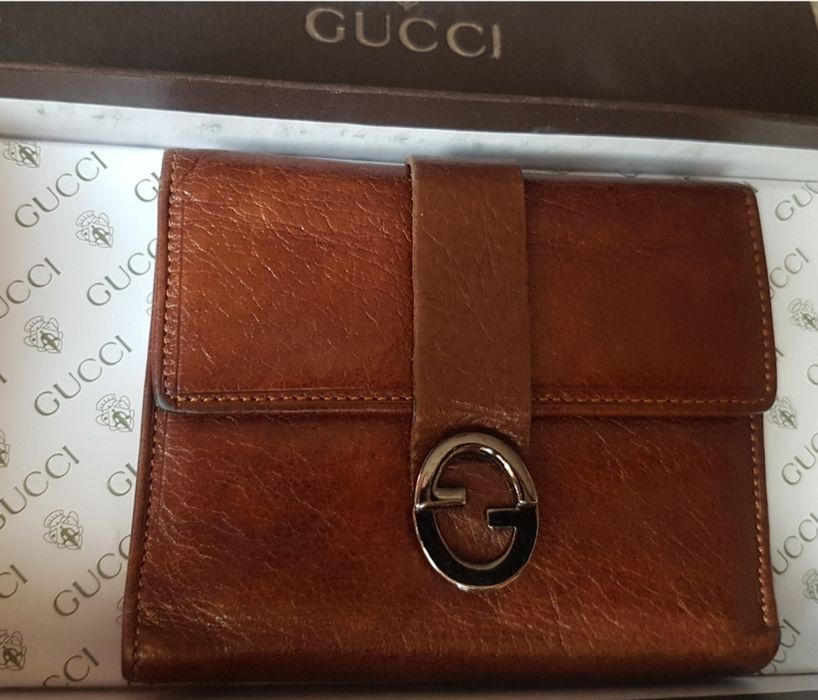 Gucci оригинален дамски/унисекс портфейл/портмоне ,естествена кожа