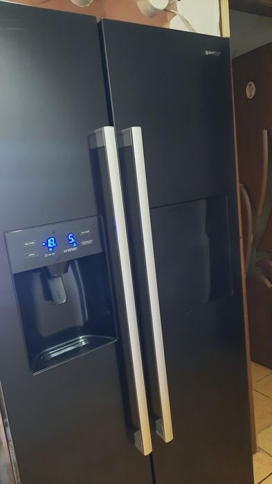 Vând Combina frigorifica Vortex