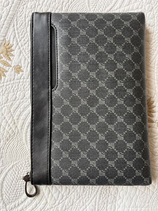 Мъжка чанта тип Клъч