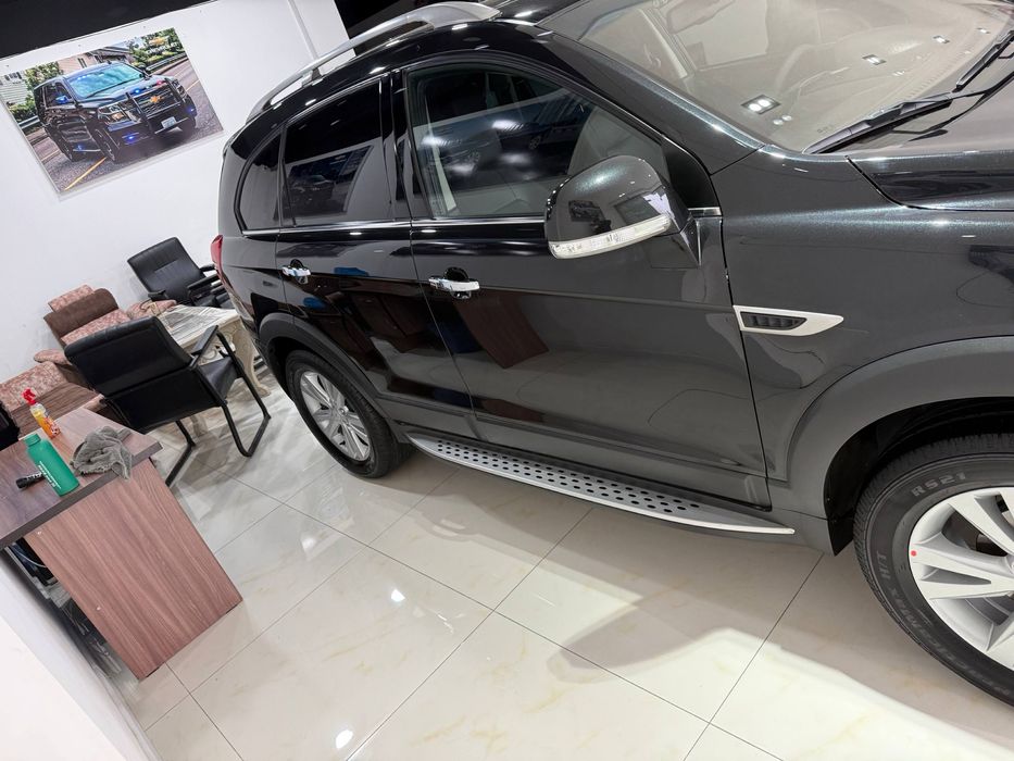 Легковой автомашина