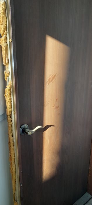 Продам межкомнатные дверь