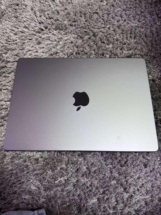 Macbook pro 2021 m1 pro 14 inch 16 gb 512 ssd