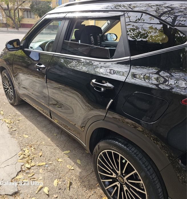 Продам автомобиль Kia Seltos 2021 года премиум класса