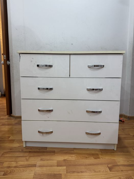Шкаф ш120 в200 гл580+комод